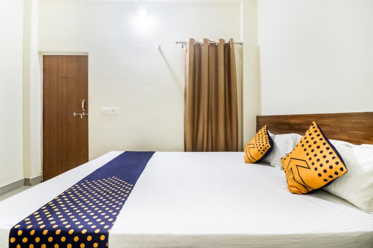 Oyo 40073 Yash Homestay Samarda Kaliāsot Zewnętrze zdjęcie