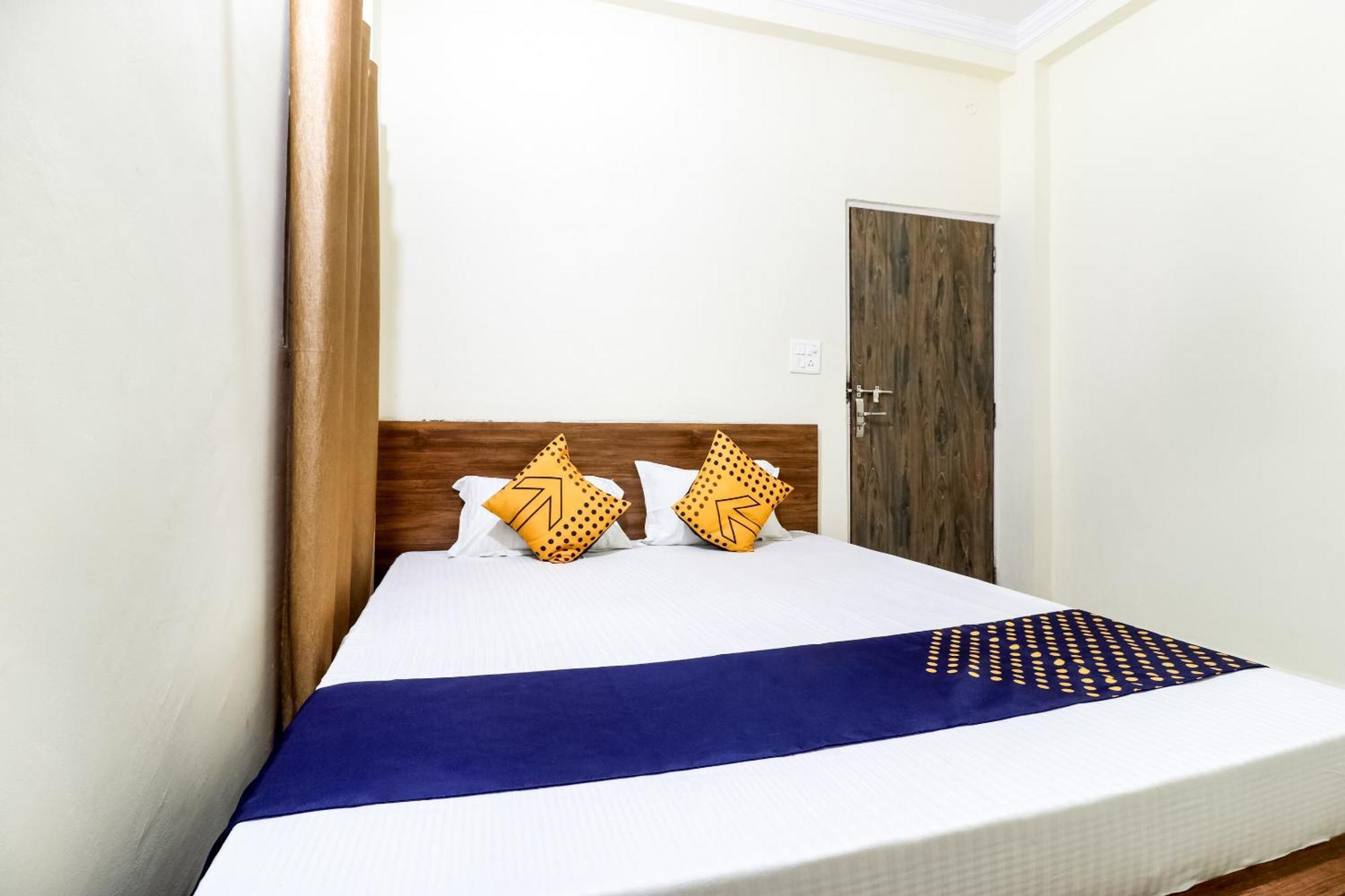 Oyo 40073 Yash Homestay Samarda Kaliāsot Zewnętrze zdjęcie