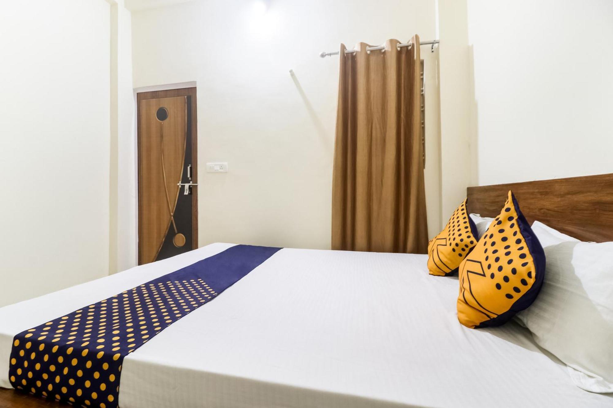Oyo 40073 Yash Homestay Samarda Kaliāsot Zewnętrze zdjęcie