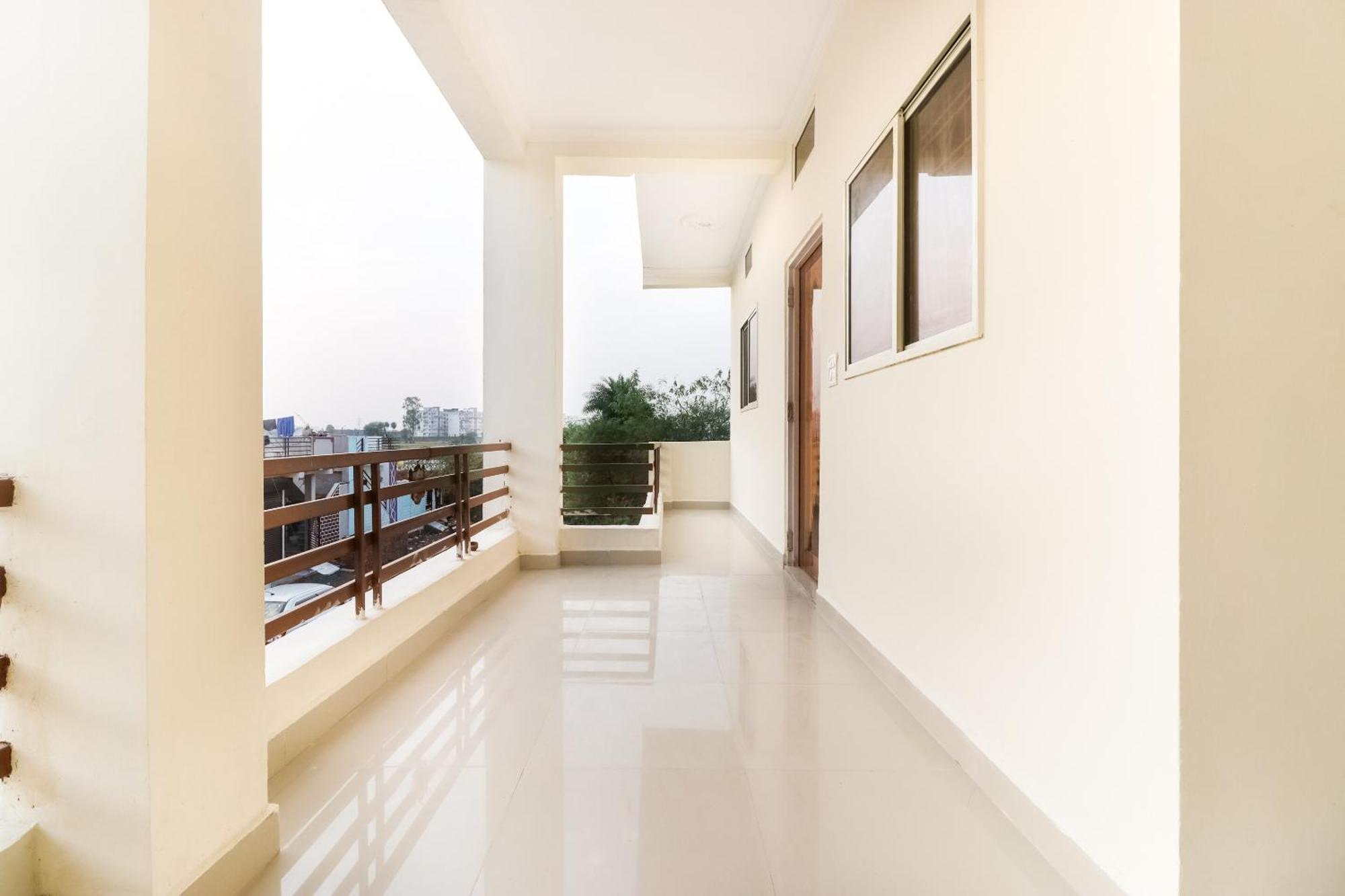 Oyo 40073 Yash Homestay Samarda Kaliāsot Zewnętrze zdjęcie